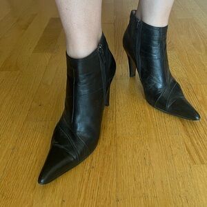 Aldo Black Ankle Boots size 8.5 (39)